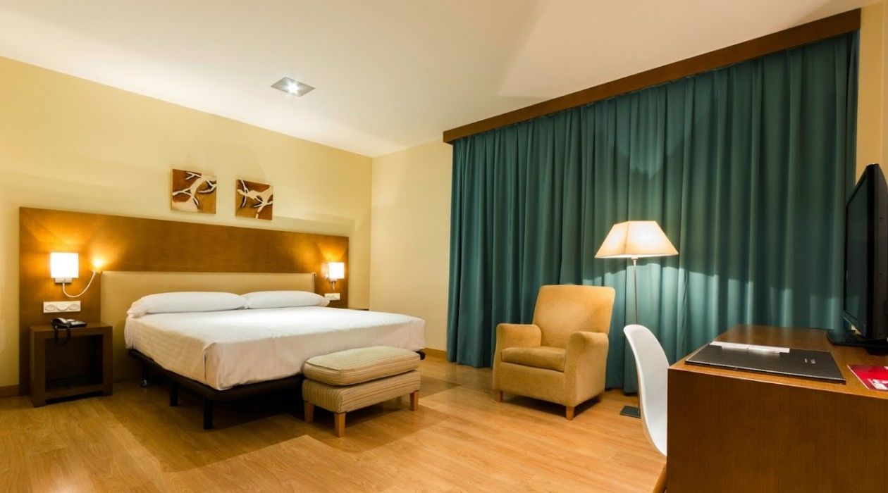 B&B Hotel Logrono Las Canas Вьяна Экстерьер фото